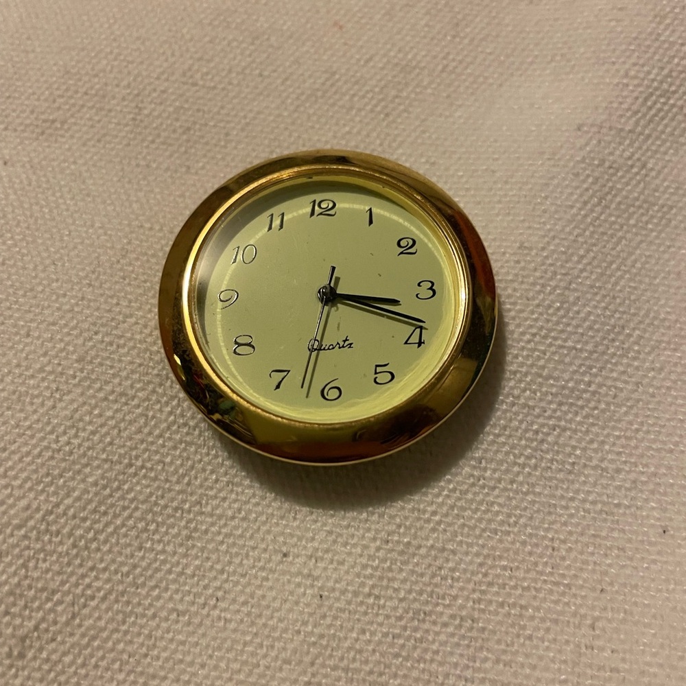 Elegant Gold Wall Clock
